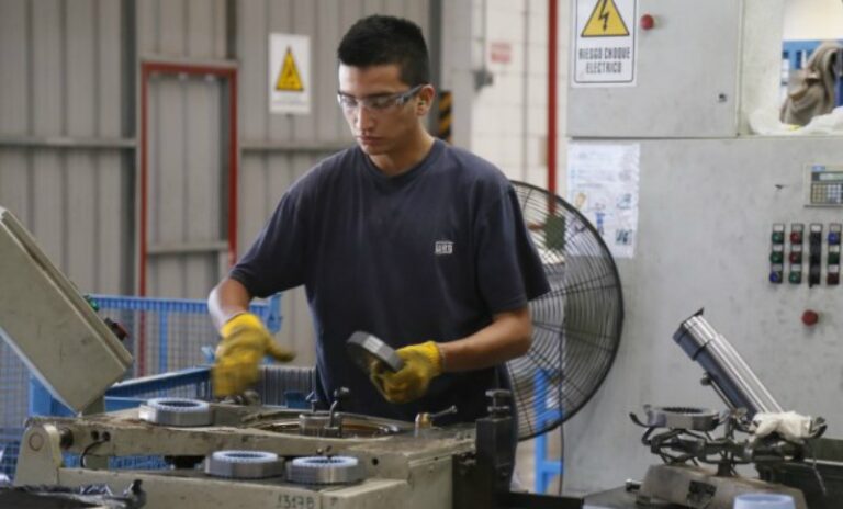 pymes-generan-empleo